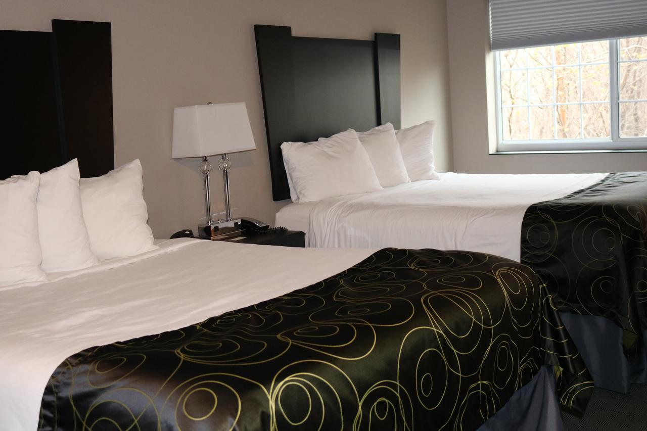 Okoboji Inn & Suites Milford Екстер'єр фото