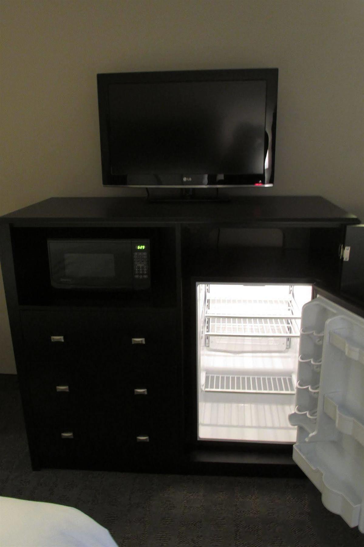 Okoboji Inn & Suites Milford Екстер'єр фото